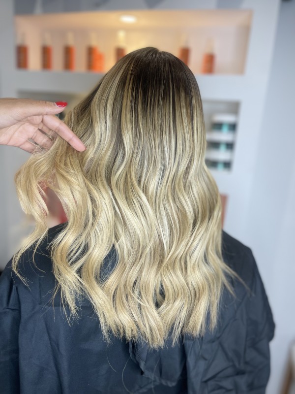 Balayage Blond sur cheveux longs ou courts Marseille